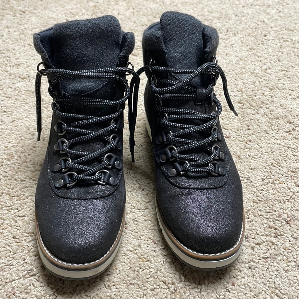 Women’s ankle boots